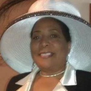 Meet your Posher, Dee